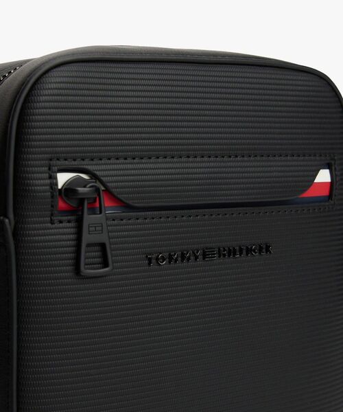 TOMMY HILFIGER(トミーヒルフィガー)の「コープミニリポーターバッグ(ボディバッグ/ウエストポーチ・メンズ・ブラック・FREE)」の3枚目の写真