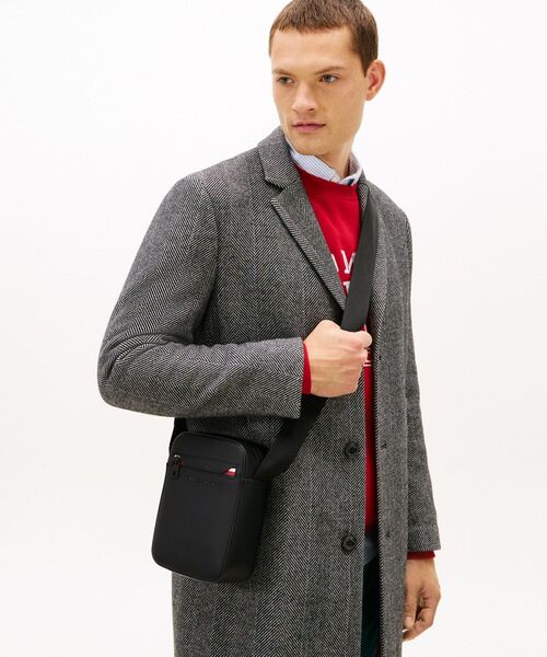 TOMMY HILFIGER(トミーヒルフィガー)の「コープミニリポーターバッグ(ボディバッグ/ウエストポーチ・メンズ・ブラック・FREE)」の5枚目の写真