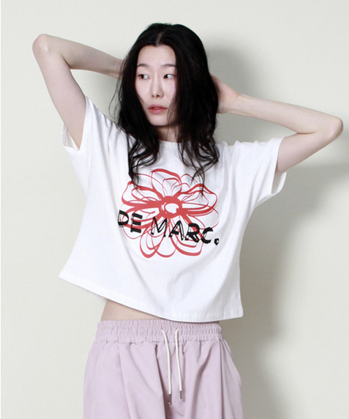 DEMARC(ドゥマーク)の「フレンチスリーブドマークフラワーセミクロップ半袖Tシャツアイボリーレッド(Tシャツ/カットソー・レディース・その他・LARGE/MEDIUM)」の7枚目の写真