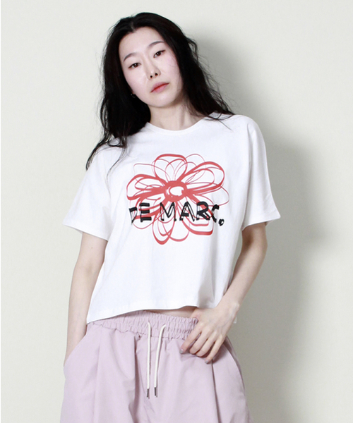 DEMARC(ドゥマーク)の「フレンチスリーブドマークフラワーセミクロップ半袖Tシャツアイボリーレッド(Tシャツ/カットソー・レディース・その他・LARGE/MEDIUM)」の9枚目の写真
