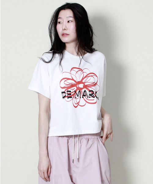 DEMARC(ドゥマーク)の「フレンチスリーブドマークフラワーセミクロップ半袖Tシャツアイボリーレッド(Tシャツ/カットソー・レディース・その他・LARGE/MEDIUM)」の11枚目の写真
