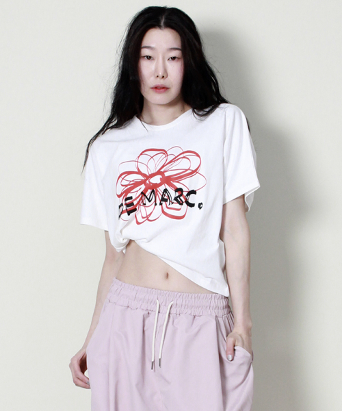 DEMARC(ドゥマーク)の「フレンチスリーブドマークフラワーセミクロップ半袖Tシャツアイボリーレッド(Tシャツ/カットソー・レディース・その他・LARGE/MEDIUM)」の14枚目の写真