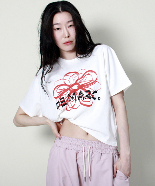 DEMARC(ドゥマーク)の「フレンチスリーブドマークフラワーセミクロップ半袖Tシャツアイボリーレッド(Tシャツ/カットソー・レディース・その他・LARGE/MEDIUM)」の19枚目の写真