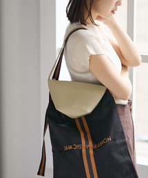 YAHKI（ヤーキ）の「YAHKI/ヤーキ SHRINK W FACE（ショルダーバッグ）」