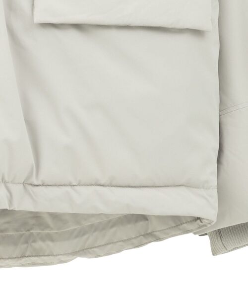 CRAFT STANDARD BOUTIQUE（クラフトスタンダードブティック）の「撥水/防風/ストレッチ/中綿入りスタンドジャケット（ブルゾン・メンズ・ブラック/グレイッシュベージュ・L/M/XL）」の18枚目の写真