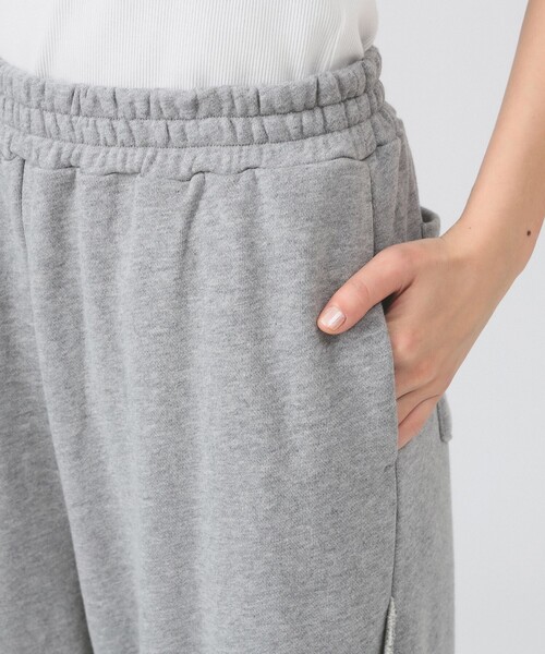 Ray BEAMS（レイビームス）の「キリカエライン スウェット パンツ（スウェットパンツ・レディース・シルバー/オフホワイト・1/0）」の6枚目の写真