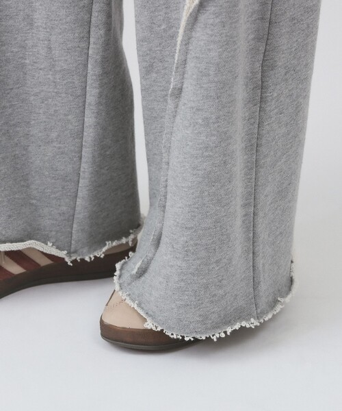 Ray BEAMS（レイビームス）の「キリカエライン スウェット パンツ（スウェットパンツ・レディース・シルバー/オフホワイト・1/0）」の7枚目の写真