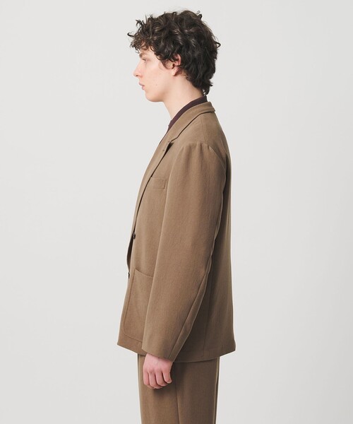 UNITED ARROWS(ユナイテッドアローズ)の「ポリエステルサブレ オーディナリー ダブル 4ボタン ジャケット(テーラードジャケット・メンズ・モカ/ブラック・XL/S/M/L)」の4枚目の写真