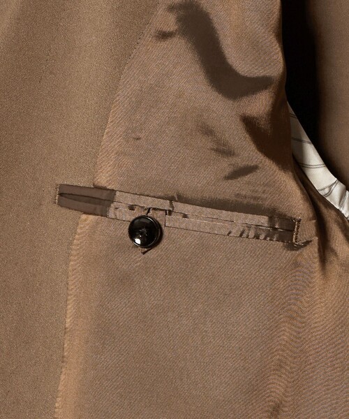 UNITED ARROWS(ユナイテッドアローズ)の「ポリエステルサブレ オーディナリー ダブル 4ボタン ジャケット(テーラードジャケット・メンズ・モカ/ブラック・XL/S/M/L)」の14枚目の写真