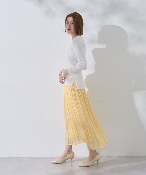 YECCA VECCA（イェッカヴェッカ）の「袖口シアーリブニット（ニット/セーター・レディース・オフホワイト/ブラック/ライトベージュ/サックスブルー・FREE）」の9枚目の写真