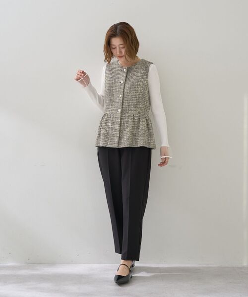 YECCA VECCA（イェッカヴェッカ）の「袖口シアーリブニット（ニット/セーター・レディース・オフホワイト/ブラック/ライトベージュ/サックスブルー・FREE）」の15枚目の写真