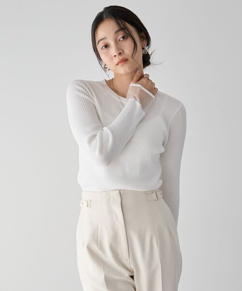 YECCA VECCA（イェッカヴェッカ）の「袖口シアーリブニット（ニット/セーター・レディース・オフホワイト/ブラック/ライトベージュ/サックスブルー・FREE）」の17枚目の写真