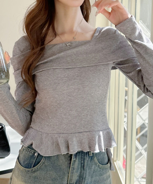 Ada.（エイダ）の「オフショル風 サイドギャザー トップス（Tシャツ/カットソー・レディース・アイボリー/ブラック/グレー・FREE）」の17枚目の写真