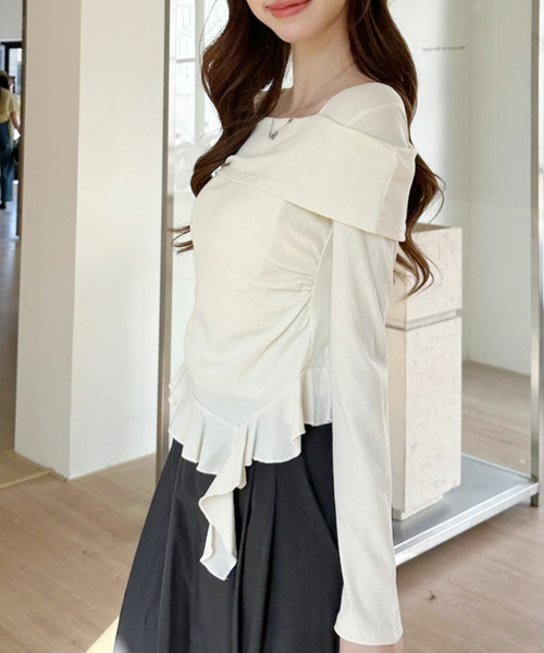 Ada.（エイダ）の「オフショル風 サイドギャザー トップス（Tシャツ/カットソー・レディース・アイボリー/ブラック/グレー・FREE）」の16枚目の写真