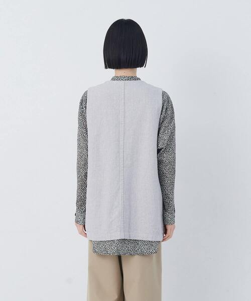 conges payes ADIEU TRISTESSE(コンジェ ペイエ アデュートリステス)の「綿麻ツィードクルーネックベスト(ベスト・レディース・ブルー系その他/グレー系その他・38)」の8枚目の写真