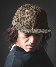GLIMCLAP（グリムクラップ）の「mko13365-Embroidered  Design Leopard Textile Flat Cap ベースボールキャップ(201-010-gls-cg)（キャップ）」
