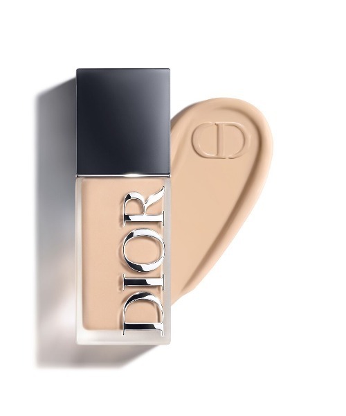 Dior(ディオール)の「ディオール フォーエヴァー フルイド スキン ウェア(SPF25/PA+++)(ファンデーション・レディース・00 ニュートラル /3N ニュートラル/2N ニュートラル/0N ニュートラル/0CR クール ロージー/1N ニュートラル/1W ウォーム/1CR クール ロージー/1.5N ニュートラル/0W ウォーム/0.5N ニュートラル・FREE)」の8枚目の写真