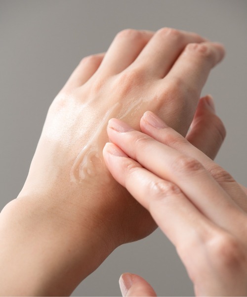 ruban de chouchou（リュバンデシュシュ）の「ヘアバーム（ヘアスタイリング/ヘアワックス・レディース・その他・FREE）」の3枚目の写真