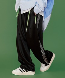 SeeSew（シーソー）の「【UNISEX】SATAIN LINE PANTS/サテンラインパンツ（その他パンツ）」