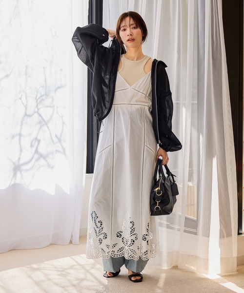 mysty woman（ミスティウーマン）の「ターンアップデニムワイドパンツ　660072（デニムパンツ・レディース・ブルー/インディゴブルー・MEDIUM/SMALL）」の21枚目の写真
