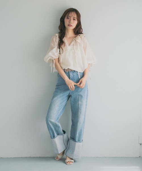 mysty woman（ミスティウーマン）の「ターンアップデニムワイドパンツ　660072（デニムパンツ・レディース・ブルー/インディゴブルー・MEDIUM/SMALL）」の3枚目の写真