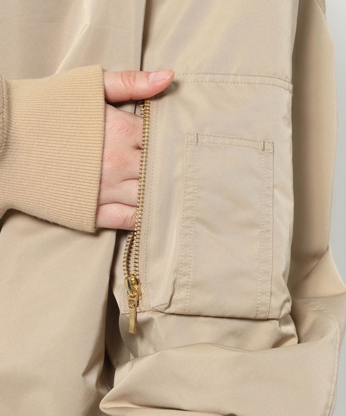 studio CLIP(スタディオクリップ)の「《ウタオ》MA-1ブルゾン(MA-1・レディース・ブラック/ベージュ・FREE)」の10枚目の写真