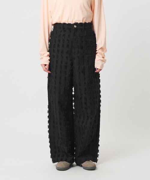 BEAUTY&YOUTH UNITED ARROWS(ビューティーアンドユースユナイテッドアローズ)の「スクエア フリンジ ジャガード ワイドパンツ(その他パンツ・レディース・ブラック/ホワイト・M/S)」の15枚目の写真