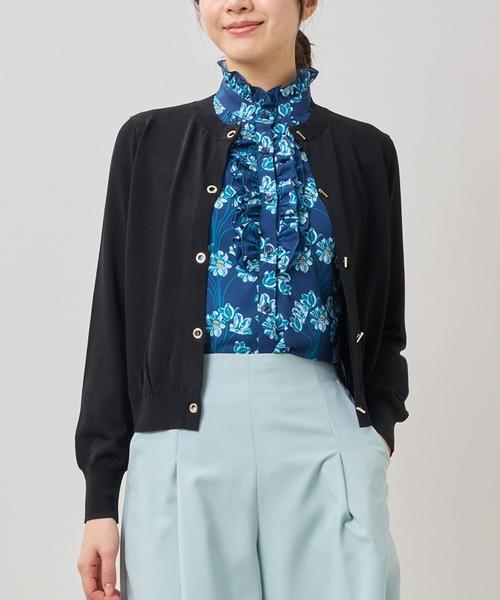 NARACAMICIE（ナラカミーチェ）の「【NARACAMICIE】Tバークルーネックカーディガン（カーディガン/ボレロ・レディース・オレンジ/ブラック/ブルー/ホワイト・XL/M）」の2枚目の写真