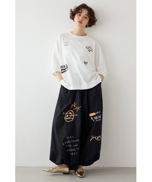 RODEO CROWNS WIDE BOWL(ロデオクラウンズワイドボウル)の「発泡マルチロゴビッグトップス(Tシャツ/カットソー・レディース・ブラック/サックスブルー/オフホワイト・FREE)」の15枚目の写真