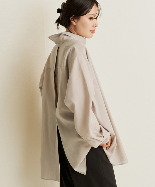 plage（プラージュ）の「Back open シャツ（シャツ/ブラウス・レディース・ライトグレー/ホワイト・FREE）」の10枚目の写真