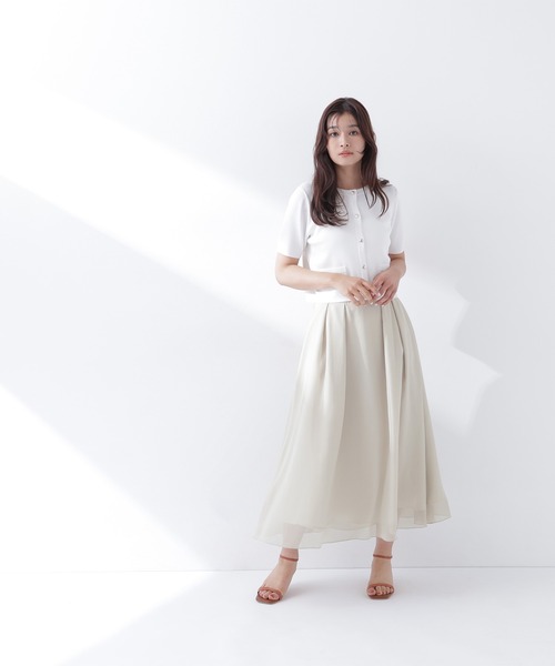 NATURAL BEAUTY BASIC（ナチュラルビューティーベーシック）の「◇楊柳シアーフレアスカート（スカート・レディース・ライトグリーン/チャコールグレー/オフホワイト・SMALL/MEDIUM）」の3枚目の写真