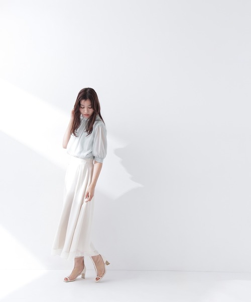 NATURAL BEAUTY BASIC（ナチュラルビューティーベーシック）の「◇楊柳シアーフレアスカート（スカート・レディース・ライトグリーン/チャコールグレー/オフホワイト・SMALL/MEDIUM）」の7枚目の写真