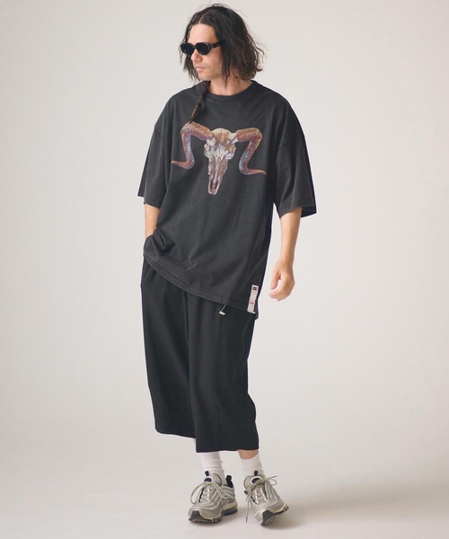 ADAM PATEK(アダムパテック)の「mt10339-ADAMPATEK - RED:BANSHEE Ram Skull Graphic short sleeve t-shirt Tシャツ(AP2614037)(Tシャツ/カットソー・メンズ・ブラック・2/1)」の11枚目の写真