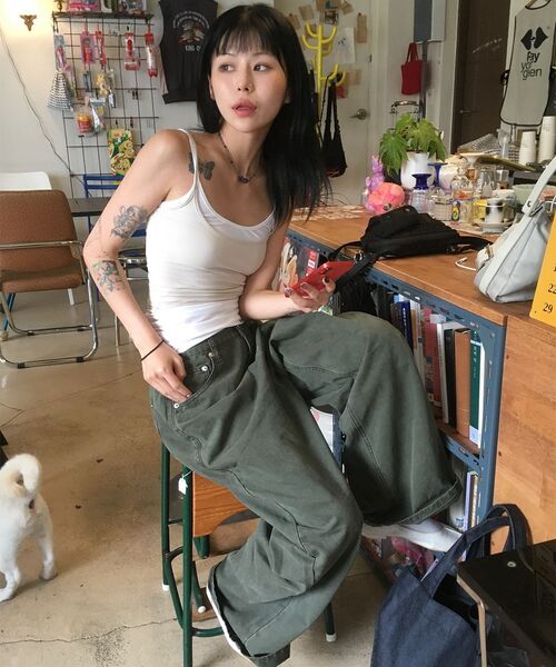 AMESWORLDWIDE（アメスワールドワイド）の「OVERFIT COTTON PANTS KHAKI（その他パンツ・レディース・その他・LARGE/SMALL/MEDIUM）」の8枚目の写真