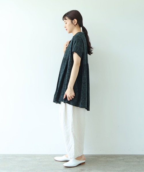 yuni(ユニ )の「rayon cupla cotton flower print open peprum tunic(シャツ/ブラウス・レディース・アイボリー/グリーン・FREE)」の20枚目の写真