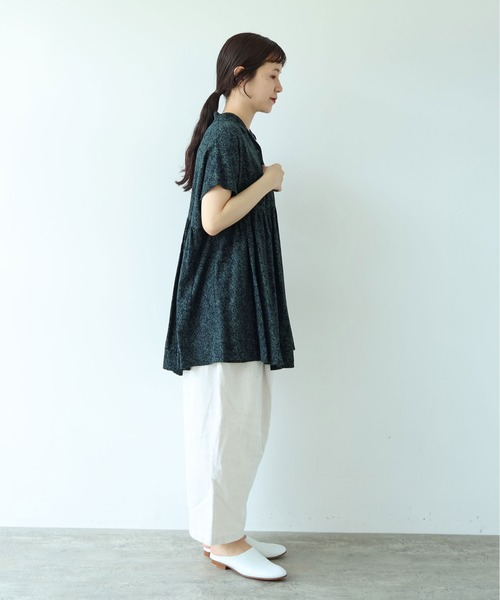 yuni(ユニ )の「rayon cupla cotton flower print open peprum tunic(シャツ/ブラウス・レディース・アイボリー/グリーン・FREE)」の22枚目の写真
