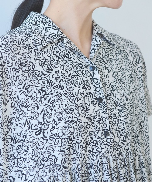 yuni(ユニ )の「rayon cupla cotton flower print open peprum tunic(シャツ/ブラウス・レディース・アイボリー/グリーン・FREE)」の18枚目の写真