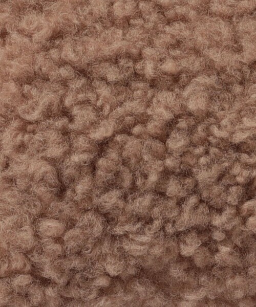 HEREU（ヘリュー）の「HEREU Arta Mini Curly Shearling ムートンバッグ（ショルダーバッグ・レディース・キャメル・FREE）」の11枚目の写真