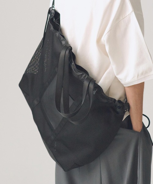 ADAM PATEK(アダムパテック)の「ADAMPATEK/leather trimmed mesh 2way big tote bag /レザーxメッシュ2wayビッグトートバッグ(トートバッグ・メンズ・ブラック・FREE)」の6枚目の写真