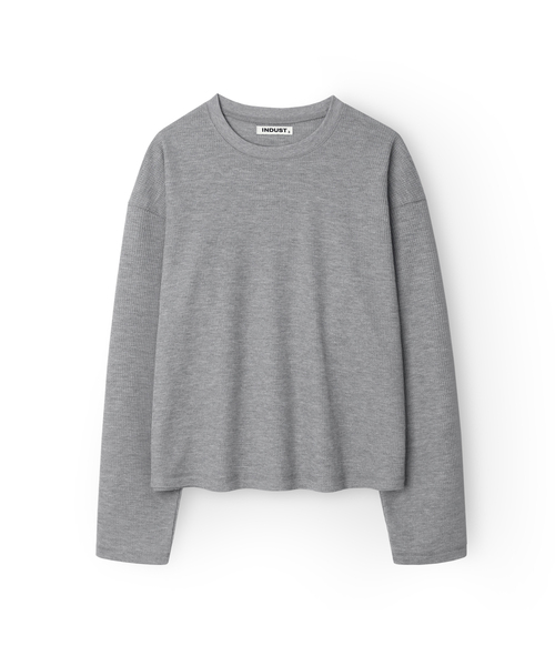 INDUST(インダスト)の「クロップサーマルワッフルロングスリーブTシャツ_3COLOR(Tシャツ/カットソー・レディース・ホワイト/ブラック/グレー・1(S)/2(M)/3(L))」の3枚目の写真