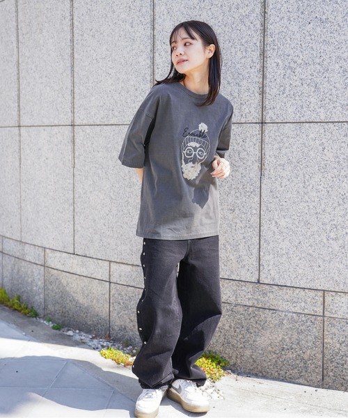 ATELANE（アテレーン）の「ATELANE / ピグメント/刺繍/Tシャツ/アソート（Tシャツ/カットソー・メンズ・ブラック/オフホワイト・X-LARGE/LARGE/MEDIUM）」の18枚目の写真