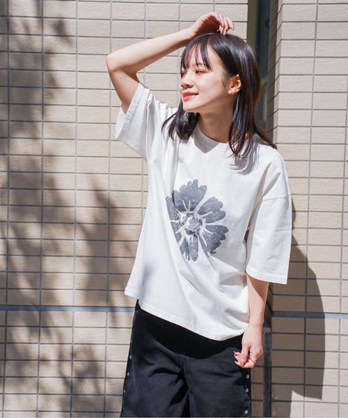 ATELANE（アテレーン）の「ATELANE / ピグメント/刺繍/Tシャツ/アソート（Tシャツ/カットソー・メンズ・ブラック/オフホワイト・X-LARGE/LARGE/MEDIUM）」の5枚目の写真