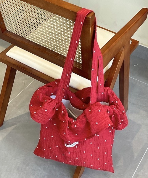 SHEPP(シープ)の「【A4サイズ対応可】ワッシャーフラワー ショルダーバッグ / ドット 小花柄 トートバッグ(ショルダーバッグ・レディース・ブラック/ホワイト/レッド・F)」の12枚目の写真