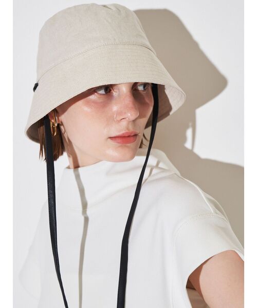 ELENDEEK(エレンディーク)の「レザーストリングハット(ハット・レディース・カーキ/ブラック/アイボリー・FREE)」の1枚目の写真