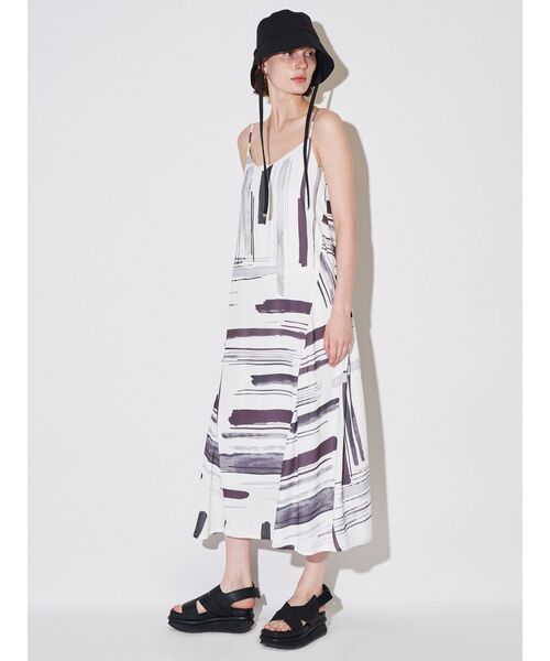 ELENDEEK(エレンディーク)の「レザーストリングハット(ハット・レディース・カーキ/ブラック/アイボリー・FREE)」の10枚目の写真