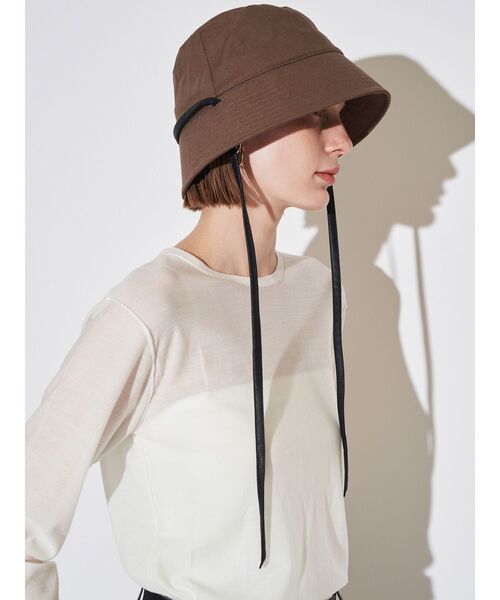 ELENDEEK(エレンディーク)の「レザーストリングハット(ハット・レディース・カーキ/ブラック/アイボリー・FREE)」の12枚目の写真