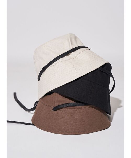 ELENDEEK(エレンディーク)の「レザーストリングハット(ハット・レディース・カーキ/ブラック/アイボリー・FREE)」の13枚目の写真
