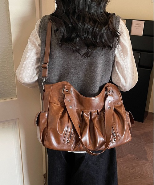 LA VORAGINE(ラ ヴォラジネ)の「【大容量・仕分け】アウトポケット2wayショルダーバッグ/トートバッグ(ショルダーバッグ・レディース・ブラウン/ダークブラウン/ブラック・FREE)」の17枚目の写真