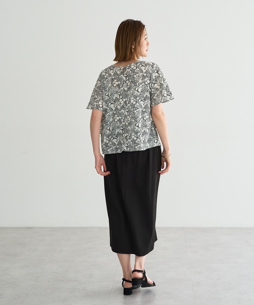 YECCA VECCA(イェッカヴェッカ)の「ラインフルーツ柄ラッフルブラウス(シャツ/ブラウス・レディース・ブラック/ベージュ・FREE)」の16枚目の写真