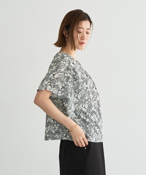 YECCA VECCA(イェッカヴェッカ)の「ラインフルーツ柄ラッフルブラウス(シャツ/ブラウス・レディース・ブラック/ベージュ・FREE)」の19枚目の写真